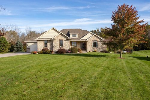 W2244 Secluded Ct, KAUKAUNA, WI, 54130-9250 | Card Image