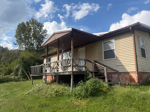 223 Pennington Dr, East Bernstadt, KY, 40729 | Card Image
