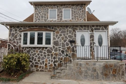 173 E 54th St, Elmwood Park, NJ, 07407-2806 | Card Image