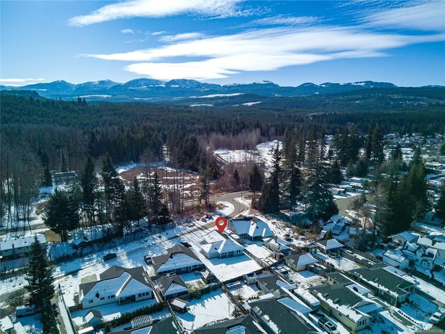2876 Carlisle Lane, House other with 3 bedrooms, 2 bathrooms and 4 parking in Cumberland BC | Image 43