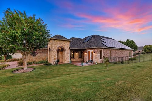 9009 Landmark Ln, Denton, TX, 76207-6748 | Card Image