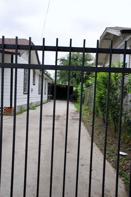 6741 Avenue E, Houston, TX, 77011-3535 | Card Image