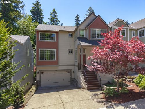3526 Sw Arnold St, Portland, OR, 97219-7698 | Card Image