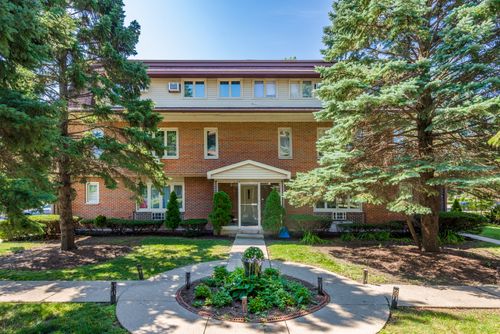 1w-816 W Saint James St, Arlington Heights, IL, 60005-1251 | Card Image