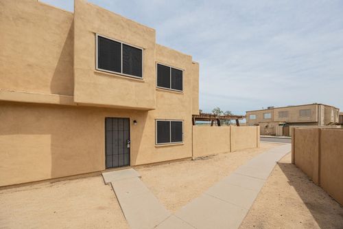 4615 E Jones Ave, Phoenix, AZ, 85040-2000 | Card Image