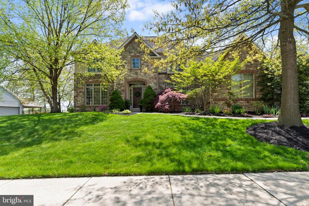 Run Cross Ln, Enola, PA 17025
