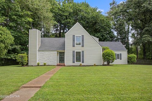 927 Creekwood Dr, Brownsville, TN, 38012-2813 | Card Image