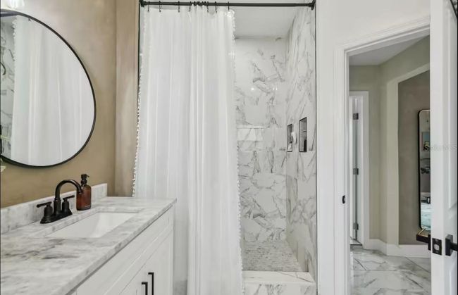 Primary Suite/Gorgeous Shower | Image 13