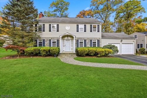 105 Tennyson Dr, Short Hills, NJ, 07078-1015 | Card Image