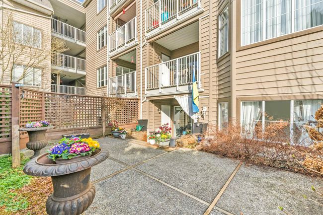 305 - 1050 Bowron Crt, Condo with 2 bedrooms, 2 bathrooms and 1 parking in North Vancouver BC | Image 33