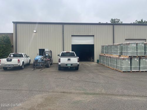 71 Fairway Blvd, Jackson, TN, 38305-7878 | Card Image