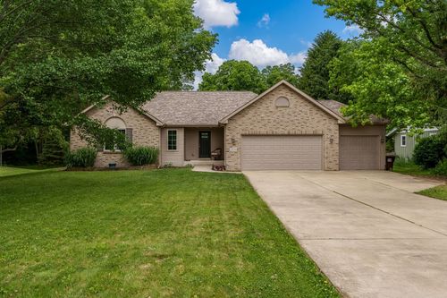 2930 Reid Farm Rd, Rockford, IL, 61114-6684 | Card Image