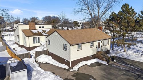 42 Leverett Ave, Revere, MA, 02151-4103 | Card Image