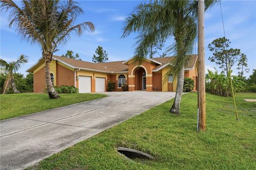 640 Clancy St E, Lehigh Acres, FL, 33974-0523 | Card Image