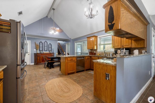 2 Tyler Ln, House other with 3 bedrooms, 2 bathrooms and null parking in Hooks TX | Image 8