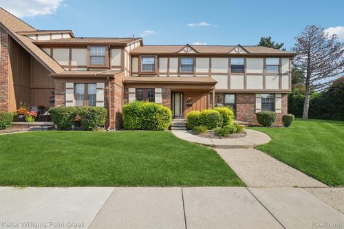 19610 Raleigh Cir N, Southfield, MI, 48076-2432 | Card Image