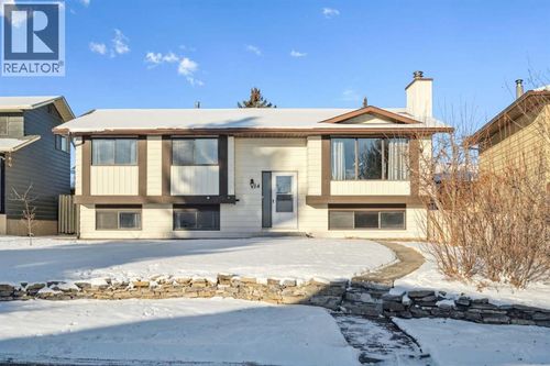 14 Glenhill Cres, Cochrane, AB, T4C1G8 | Card Image