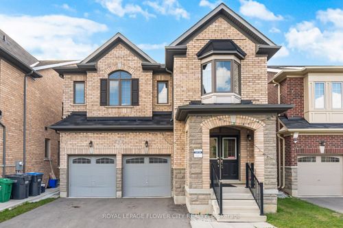 31 O'Connor Cres, Brampton, ON, L7A5A6 | Card Image