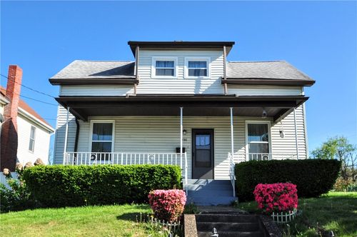 590 Broad St, Washington, PA, 15301-5527 | Card Image