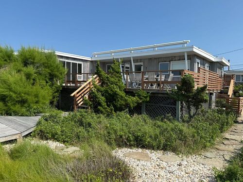 124 Point Rd, Westhampton Beach, NY, 11978-2916 | Card Image