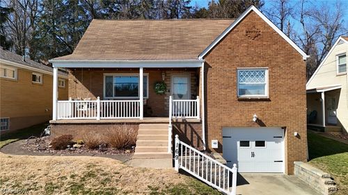 169 Circle Dr, Weirton, WV, 26062-3003 | Card Image