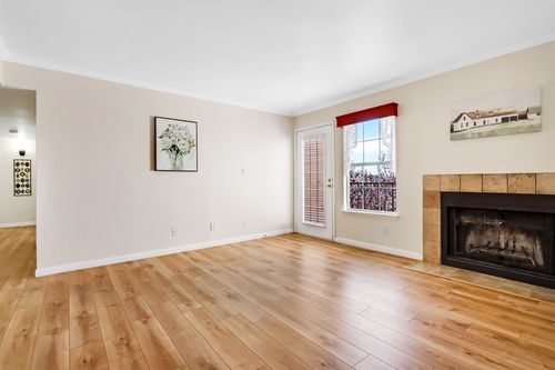 1-202-2501 W Zia Rd, Santa Fe, NM, 87505-5763 | Card Image