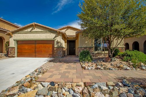 11100 N Delphinus St, Oro Valley, AZ, 85742-8466 | Card Image