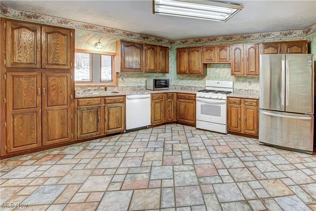 5765 State Route 82, House other with 3 bedrooms, 3 bathrooms and null parking in Hiram OH | Image 17