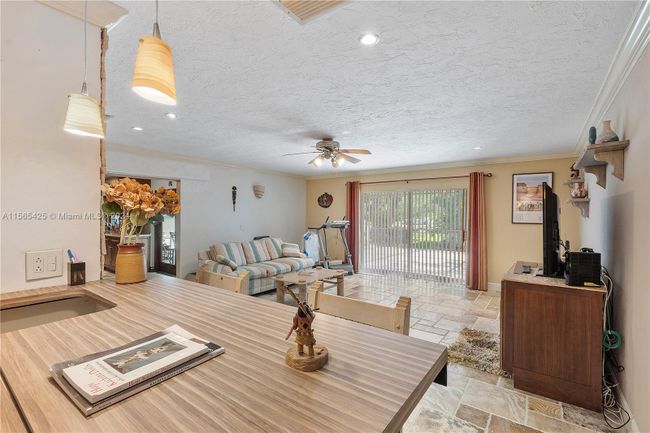 16715 Sw 80th Ave, House other with 4 bedrooms, 3 bathrooms and null parking in Palmetto Bay FL | Image 11