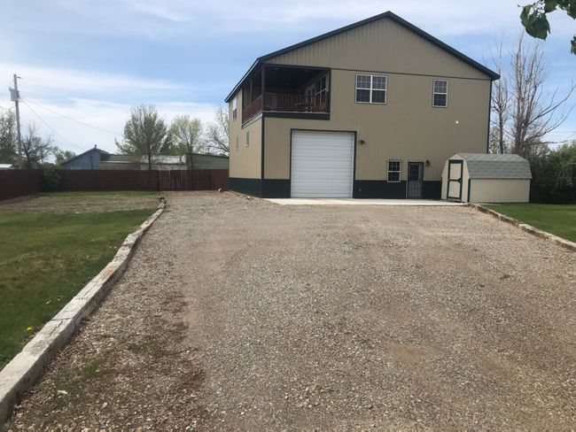 12 W Main St, House other with 3 bedrooms, 3 bathrooms and null parking in Sunburst MT | Image 6