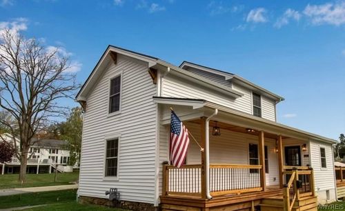240 Niagara St, Lewiston, NY, 14092-1623 | Card Image