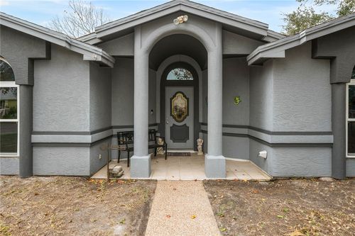 105 Wendi Ln, Aransas Pass, TX, 78336-2120 | Card Image