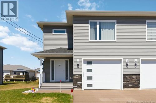 43 Wakefield St, Moncton, NB, E1G6A7 | Card Image