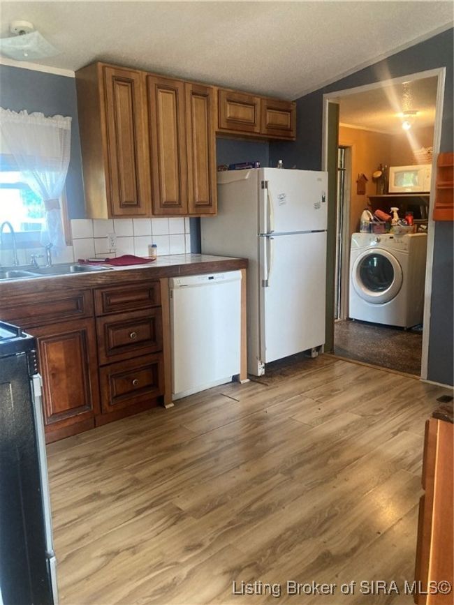 3963 Linda Dr Sw, Home with 3 bedrooms, 2 bathrooms and null parking in Corydon IN | Image 8