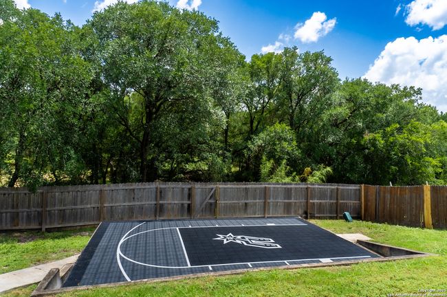 9534 Anderson Way, House other with 3 bedrooms, 3 bathrooms and null parking in Converse TX | Image 8