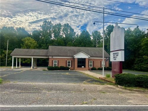 4952 Ararat Hwy, Ararat, VA, 24053-3871 | Card Image