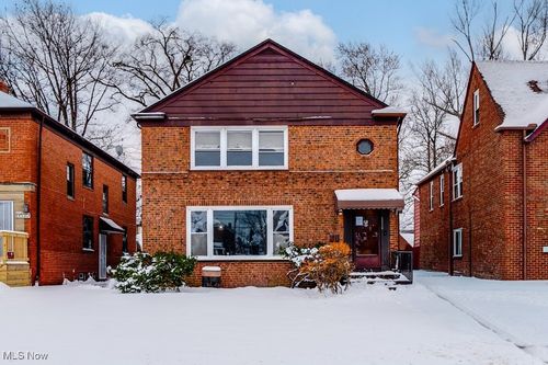 13526 Cedar Rd, University Heights, OH, 44118-2638 | Card Image