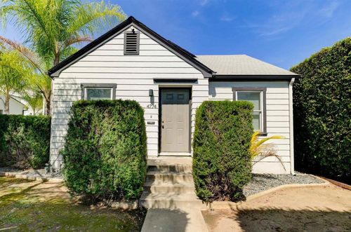 4774 College Ave, San Diego, CA, 92115-3905 | Card Image