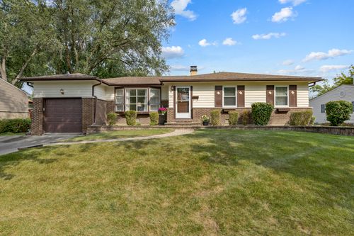 243 N Richards Dr, Palatine, IL, 60074-5703 | Card Image