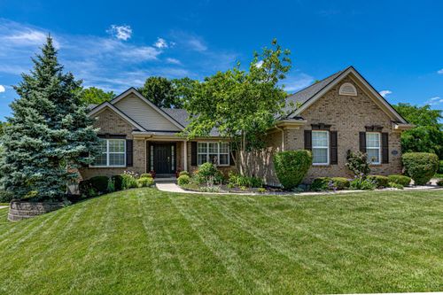 7045 Vail Ct, Cincinnati, OH, 45247-3325 | Card Image