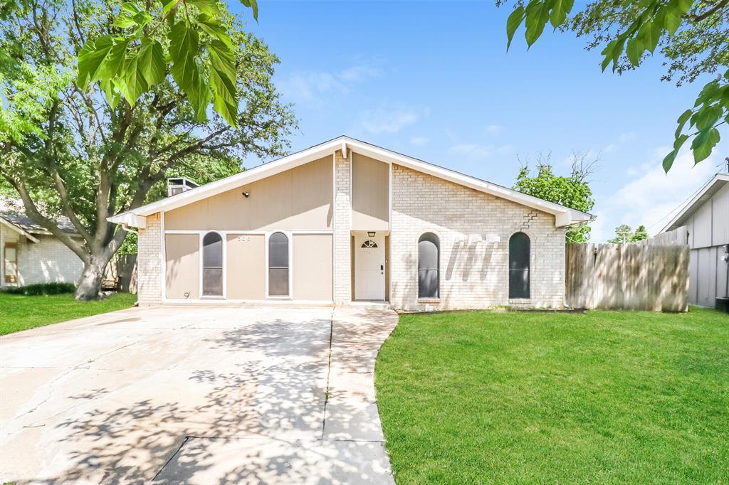 Country Ln, Grand Prairie, TX 75052