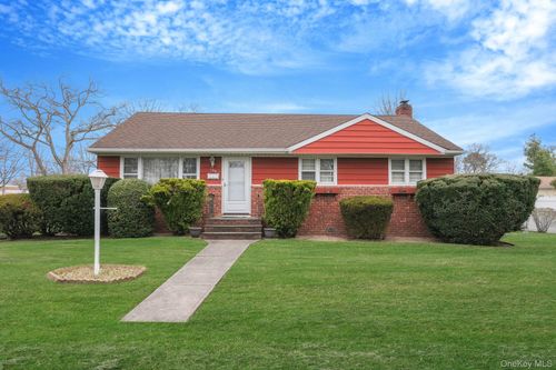 199 Gleeland St, Deer Park, NY, 11729-2637 | Card Image