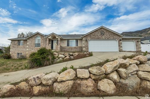 804 E 3300 N, North Ogden, UT, 84414-1793 | Card Image