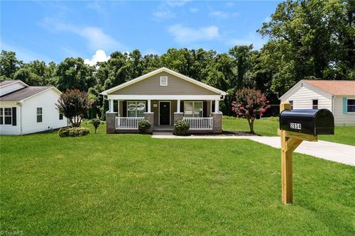 2834 Edwards St, Winston-Salem, NC, 27127-3917 | Card Image