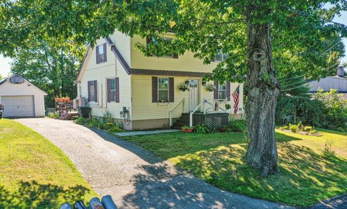 23 Pond Street, Bucksport, ME, 04416 | Card Image
