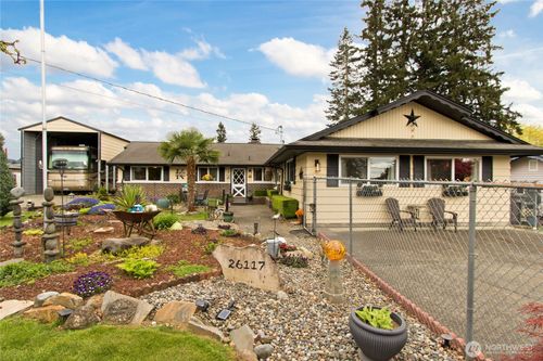 26117 Se 425th St, Enumclaw, WA, 98022-8643 | Card Image