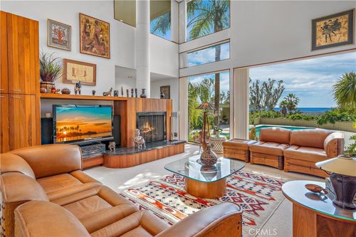 3028 Overhill Dr, Vista, CA, 92084-6551 | Card Image
