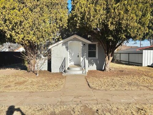 420 W Lynn St, Slaton, TX, 79364-4038 | Card Image