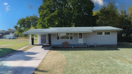 316 N Hartwell St, Gilman, IL, 60938-1433 | Card Image