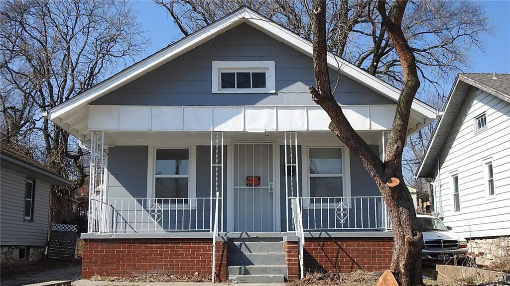 Corrington Ave, Kansas City, MO 64126